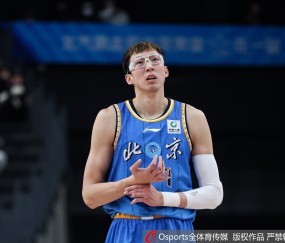 hupu-这场打得像外援！周琦终结十分高效 砍下23分13板&amp;抢到7前场板