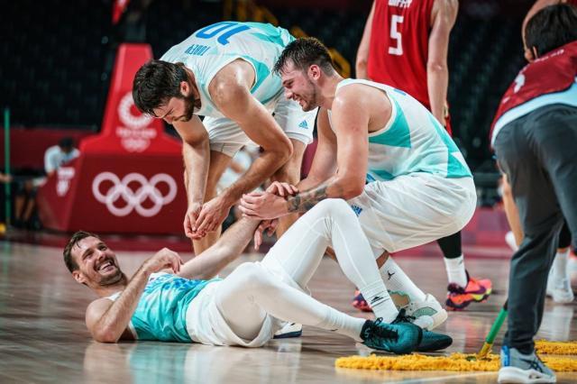 E71lk_VVIAUEHaT (1).jpg